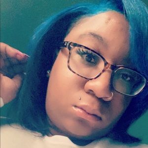 Meet your Posher, Kenyada